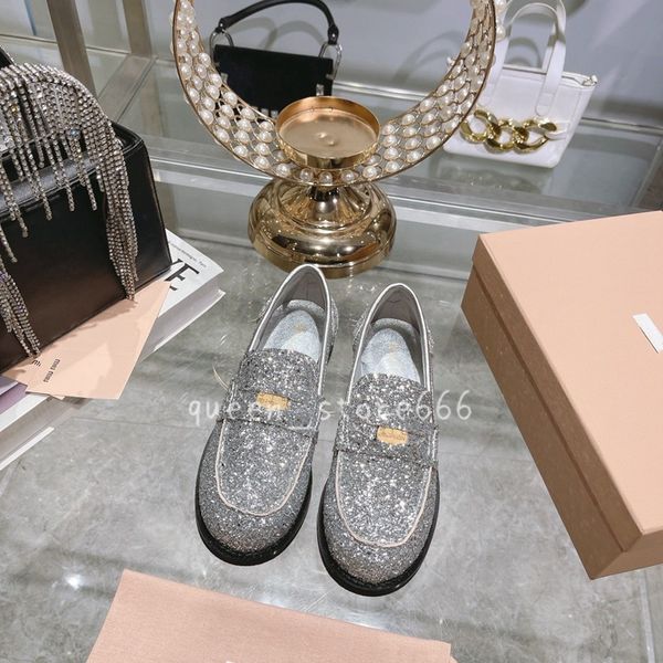 dress shoes luxury embossed logo glitter powder loafers tobacco gold silver fashion mius outdoor women designer sneakers trainers size 34-40, Black
dress shoes luxury embossed logo glitter powder loafers tobacco gold silver fashion mius outdoor women designer sneakers trainers size 34-40, Black