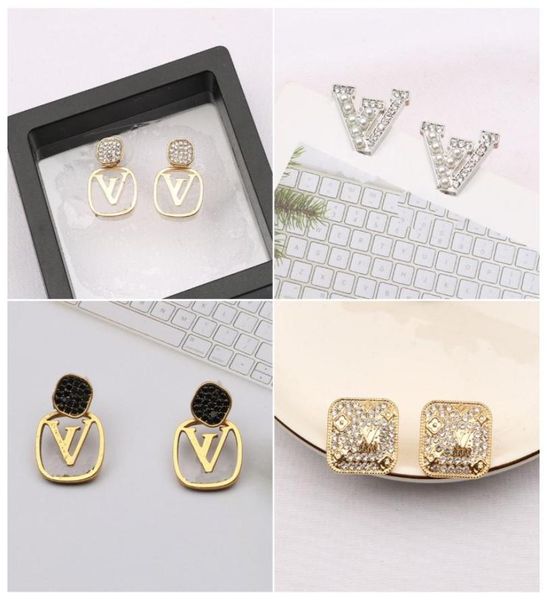 luxury women 18k gold plated designer ear stud earrings brand designers geometry letters crystal rhinestone earring wedding party 1355451, Golden;silver
luxury women 18k gold plated designer ear stud earrings brand designers geometry letters crystal rhinestone earring wedding party 1355451, Golden;silver