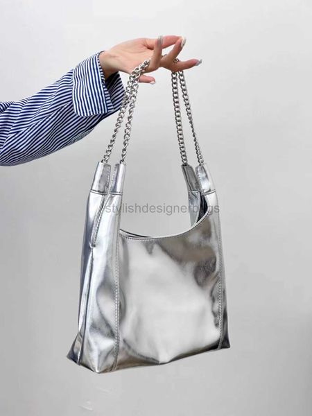 shoulder bags chain underarm bag women's bag new 2023 silver soft leather commuter bag one shoulder tote bag large capacity women'
shoulder bags chain underarm bag women's bag new 2023 silver soft leather commuter bag one shoulder tote bag large capacity women'