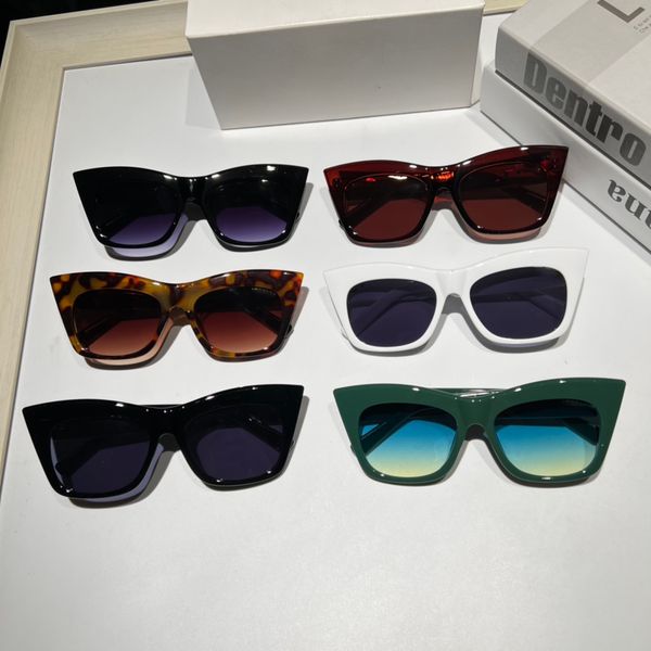 designer White Fashion sunglasses Luxury for women men glasses same Sunglasses beach street photo small sunnies metal full frame box
designer White Fashion sunglasses Luxury for women men glasses same Sunglasses beach street photo small sunnies metal full frame box