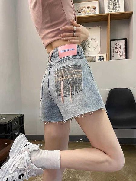 purple brand korean version of contrasting embroidered denim shorts, women's 2023 summer thin hem a-line high waisted wide leg pants, Blue
purple brand korean version of contrasting embroidered denim shorts, women's 2023 summer thin hem a-line high waisted wide leg pants, Blue