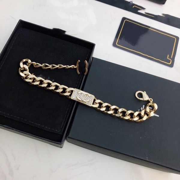 luxury classic trendy designer bracelet channel popular bracelet designer chain for girl wedding mother' day fashion ccity jewelry wome, Golden;silver
luxury classic trendy designer bracelet channel popular bracelet designer chain for girl wedding mother' day fashion ccity jewelry wome, Golden;silver