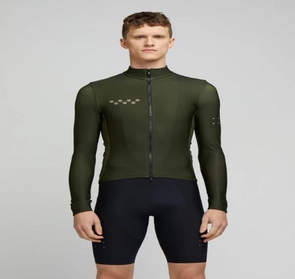 2020 pro team fit winter thermal fleece cycling jersey long sleeve cycling clothes road bicycle gear for 816 dress3670877, Black;red
2020 pro team fit winter thermal fleece cycling jersey long sleeve cycling clothes road bicycle gear for 816 dress3670877, Black;red