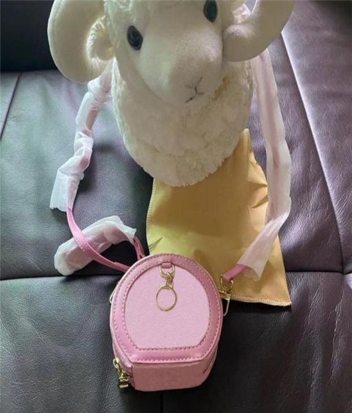 kids deaigner purses fashion baby girls mini princess bags classic printing round cake handbags pu shoulder strap chi1351427, White
kids deaigner purses fashion baby girls mini princess bags classic printing round cake handbags pu shoulder strap chi1351427, White