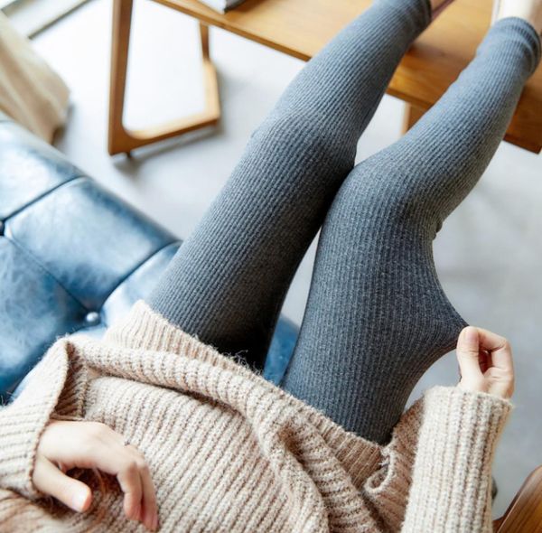 maternity leggings cotton adjustable waist pregnant women pregnancy clothes pants ropa mujer embarazada vetement grossesse lj201129013070, White 
maternity leggings cotton adjustable waist pregnant women pregnancy clothes pants ropa mujer embarazada vetement grossesse lj201129013070, White