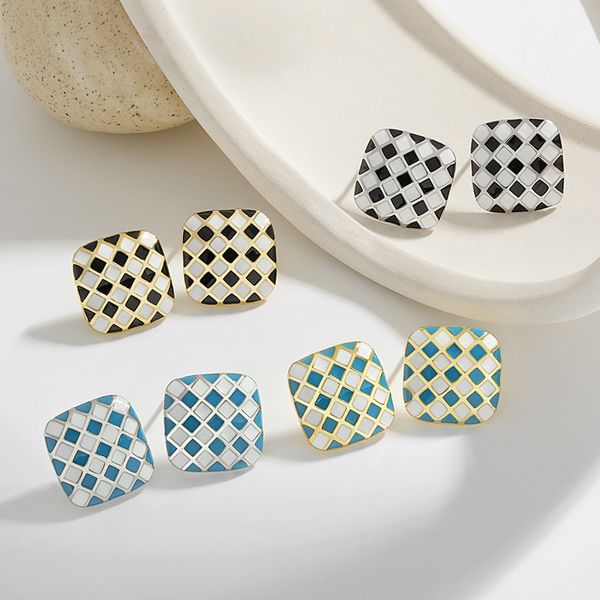 stud earrings s925 sterling silver women's enamel earrings designer retro irregular glue square checkerboard luxury stud earrings, Golden;silver
stud earrings s925 sterling silver women's enamel earrings designer retro irregular glue square checkerboard luxury stud earrings, Golden;silver