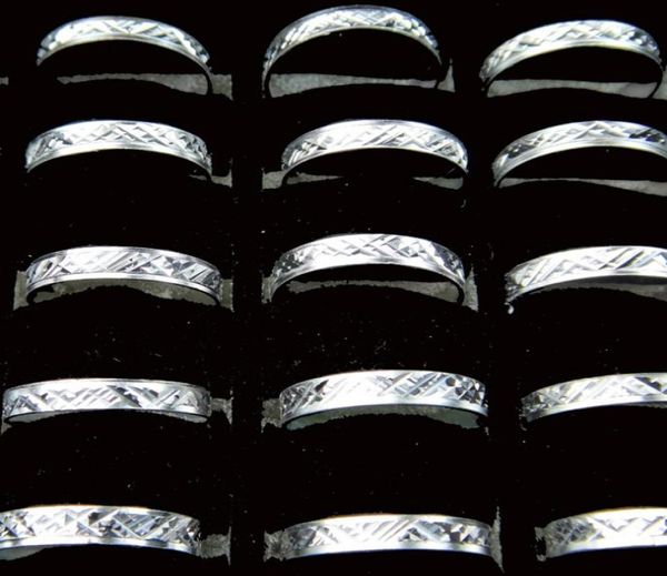 2016 new fashion 200pcs party ball carving aluminum rings whole jewelry lots mixed style a0897668444, Golden;silver
2016 new fashion 200pcs party ball carving aluminum rings whole jewelry lots mixed style a0897668444, Golden;silver