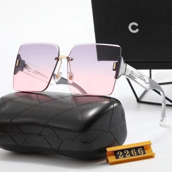 designer sunglasses for women and men fashion model special uv400 protection letters big leg double beam frame outdoor luxury design women s, White;black
designer sunglasses for women and men fashion model special uv400 protection letters big leg double beam frame outdoor luxury design women s, White;black