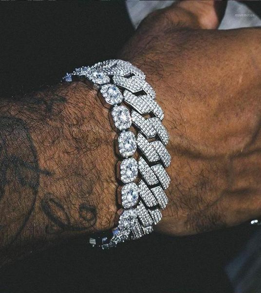 2020 new 19mm cuban link bracelet micro pave cubic zircon chain bracelet 3 row iced out bling charm hip hop jewelry for men19022200, Golden;silver
2020 new 19mm cuban link bracelet micro pave cubic zircon chain bracelet 3 row iced out bling charm hip hop jewelry for men19022200, Golden;silver