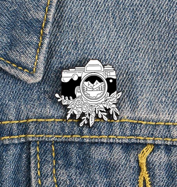 outdoor adventure travel camera brooches mountain flower cowboy backpack badge european alloy enamel clothes pins jewelry a4817321, Gray
outdoor adventure travel camera brooches mountain flower cowboy backpack badge european alloy enamel clothes pins jewelry a4817321, Gray