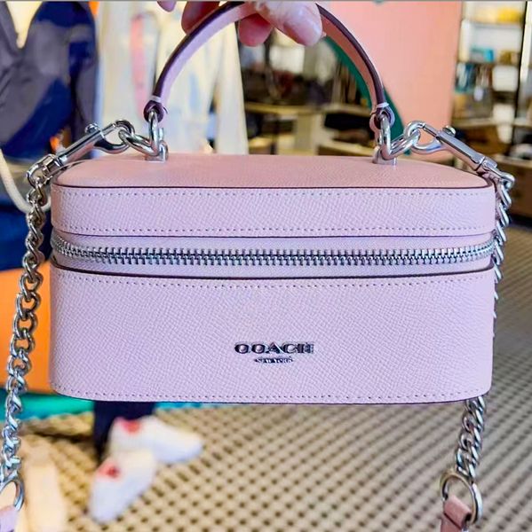 cosmetic trunk box lunch toiletry vanity bag cross body women shoulder pochette clutch bag luxurys designer fashion genuine leather makeup m
cosmetic trunk box lunch toiletry vanity bag cross body women shoulder pochette clutch bag luxurys designer fashion genuine leather makeup m