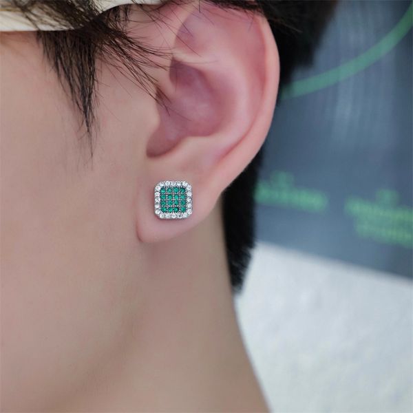 ins french green zircon high grade earrings stupid handsome wearing in mesh red unique design new trend charm jewelry earstuds, Golden;silver
ins french green zircon high grade earrings stupid handsome wearing in mesh red unique design new trend charm jewelry earstuds, Golden;silver