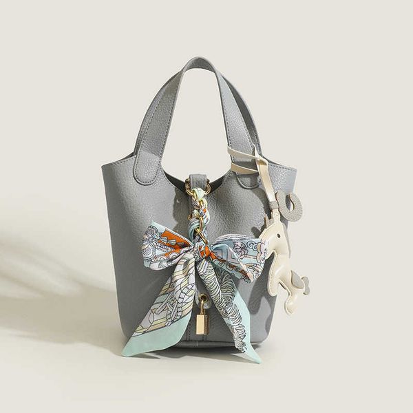 luxury h ermes vegetable tote bags online shop basket portable bucket bag 2023 new female niche one shoulder crossbody summer with real logo
luxury h ermes vegetable tote bags online shop basket portable bucket bag 2023 new female niche one shoulder crossbody summer with real logo