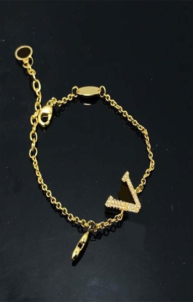 fashion bracelet designer star diamond and letter sign bracelets for man woman valentine039s day birthday gift with box qua3698514, Golden;silver
fashion bracelet designer star diamond and letter sign bracelets for man woman valentine039s day birthday gift with box qua3698514, Golden;silver