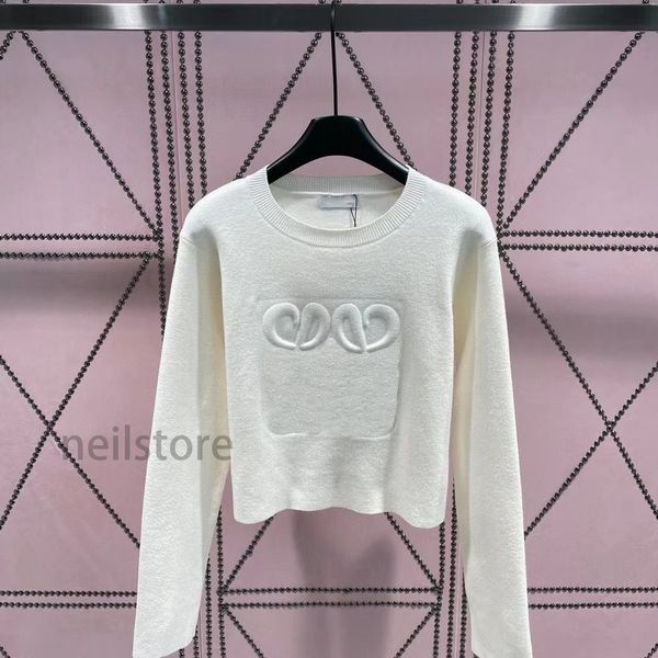 2023 women knits tees knitted sweater designer brand loooveve new style autumn and winter relief letter logo casual fashion white black knit
2023 women knits tees knitted sweater designer brand loooveve new style autumn and winter relief letter logo casual fashion white black knit