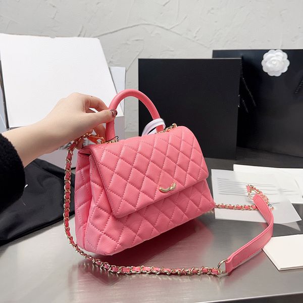 designer womens shoulder bag handle luxury tote cowhide clamshell diamond hardware metal clasp matelasse chain crossbody bags caviar makeup
designer womens shoulder bag handle luxury tote cowhide clamshell diamond hardware metal clasp matelasse chain crossbody bags caviar makeup