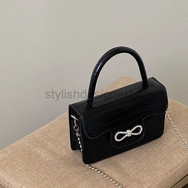 cross body 2023 trendy crocodile pattern handheld bag women's bow chain crossbody bag simple one shoulder flap small square bagstylishd
cross body 2023 trendy crocodile pattern handheld bag women's bow chain crossbody bag simple one shoulder flap small square bagstylishd