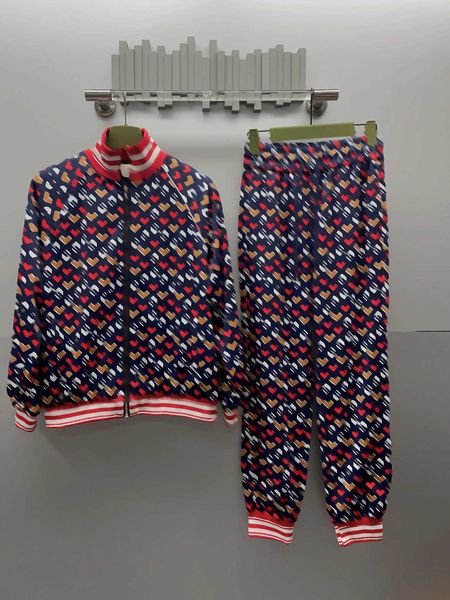 autumn new women designer tracksuits knit print two piece pants long sleeve zipper jacket pants set logo brand tracksuit suit womens design, White
autumn new women designer tracksuits knit print two piece pants long sleeve zipper jacket pants set logo brand tracksuit suit womens design, White