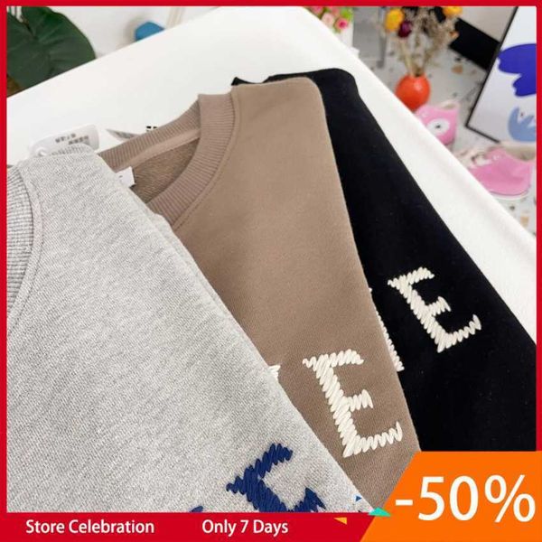 23 spring new luojia terry cotton embroidery lo letter sweater loose round neck long sleeve top, White
23 spring new luojia terry cotton embroidery lo letter sweater loose round neck long sleeve top, White