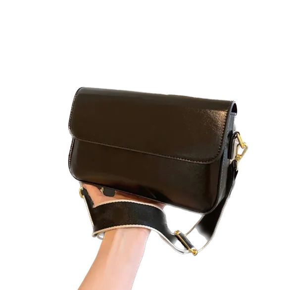 2023 the totes bag handle designer bag womens shoulder bag flap luxury handbag bright color female leather tote casual clutch unique valenti
2023 the totes bag handle designer bag womens shoulder bag flap luxury handbag bright color female leather tote casual clutch unique valenti