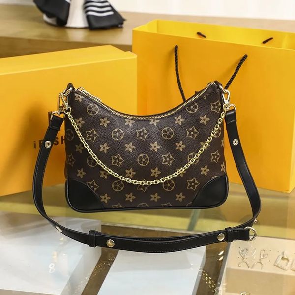 luxurys designer bag fashion leather old flower croissant classic pattern fashion trend bag crossbody bag shoulder bag 
luxurys designer bag fashion leather old flower croissant classic pattern fashion trend bag crossbody bag shoulder bag