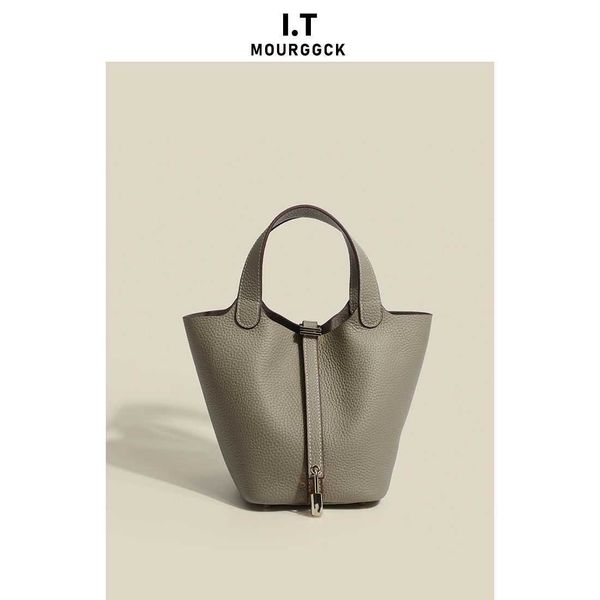 wholesale designer h ermes totes handbags high definition cowhide bucket bag 2023 new leather vegetable basket childrens commut
wholesale designer h ermes totes handbags high definition cowhide bucket bag 2023 new leather vegetable basket childrens commut
