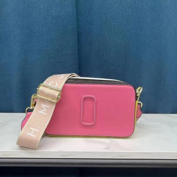 2023tote bag designer women bag fashion handbag famous totes luxury travel snapscamera small crossbody purse letter shoulder bags messenger
2023tote bag designer women bag fashion handbag famous totes luxury travel snapscamera small crossbody purse letter shoulder bags messenger