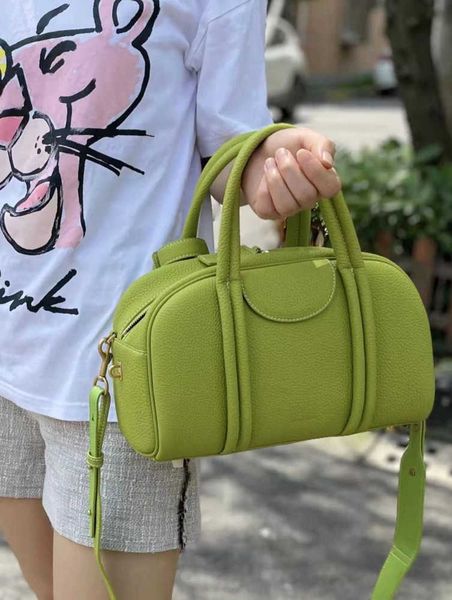 songmont medium and small bowling series boston bag cowhide new designer one shoulder handbag foreign style handbag
songmont medium and small bowling series boston bag cowhide new designer one shoulder handbag foreign style handbag
