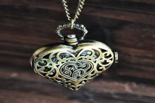 bronze skeleton antique pocket watches vintage steampunk heart silver pendant necklaces timepieces quartz watches christmas gift w4929376, Slivery;golden
bronze skeleton antique pocket watches vintage steampunk heart silver pendant necklaces timepieces quartz watches christmas gift w4929376, Slivery;golden
