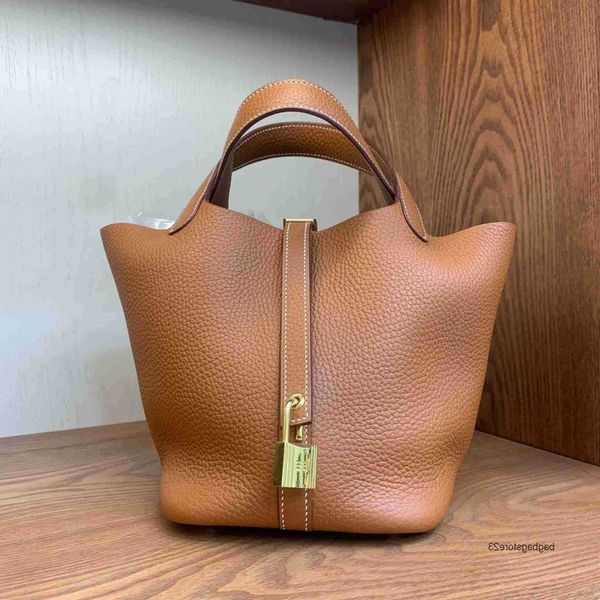 wax bags premium picotin basket lock leather designer line hremes handmade tote genuine bag bucket 2023 large capacity simple handheld women
wax bags premium picotin basket lock leather designer line hremes handmade tote genuine bag bucket 2023 large capacity simple handheld women