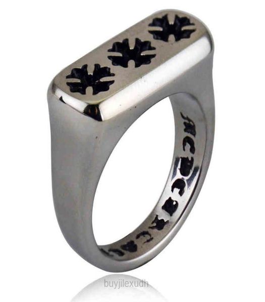 new designer ch ring chrome fashion personality cross rectangular titanium steel hearts original design rings luxury brand lover g3401424, Golden;silver
new designer ch ring chrome fashion personality cross rectangular titanium steel hearts original design rings luxury brand lover g3401424, Golden;silver
