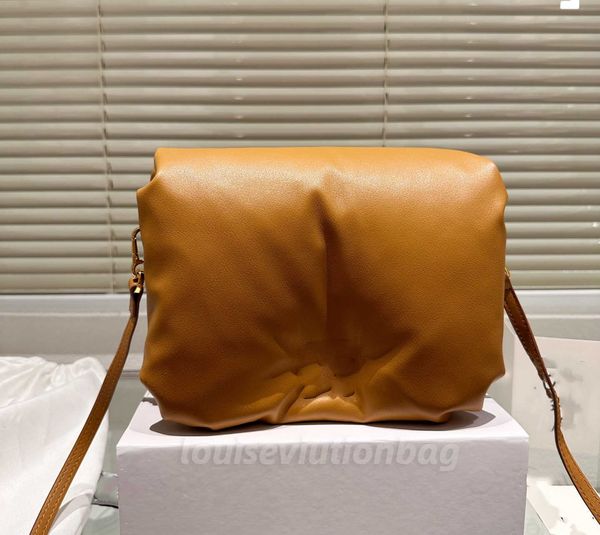 puffer goya designers loewees bags new donut chain bag bread bun cowhide goose down bun large capacity commuter bag crossbody bag
puffer goya designers loewees bags new donut chain bag bread bun cowhide goose down bun large capacity commuter bag crossbody bag