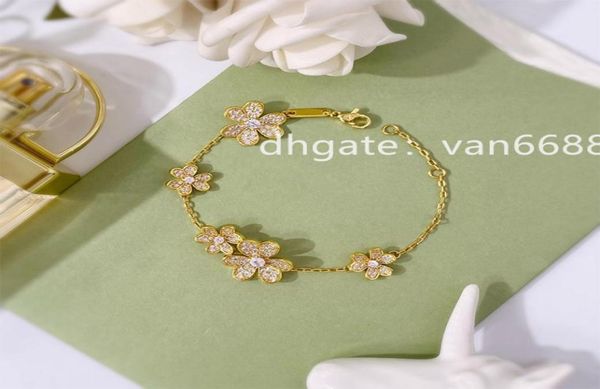 bracelet women love rings pendant bangle necklaces screw party wedding couple gift love bracelet fashion luxury cleefing designer 7528706, Black
bracelet women love rings pendant bangle necklaces screw party wedding couple gift love bracelet fashion luxury cleefing designer 7528706, Black