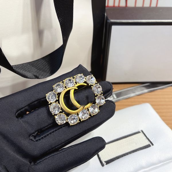 brand designer double letter pins brooches women inlay crystal rhinestone metal cape buckle brooch suit pin wedding party jewerlry, Gray
brand designer double letter pins brooches women inlay crystal rhinestone metal cape buckle brooch suit pin wedding party jewerlry, Gray