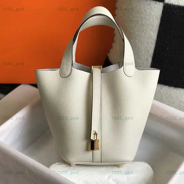 1 women's luxury handbag 2023 new vegetable basket one-shoulder bag large-capacity lychee grain leather bucket
1 women's luxury handbag 2023 new vegetable basket one-shoulder bag large-capacity lychee grain leather bucket