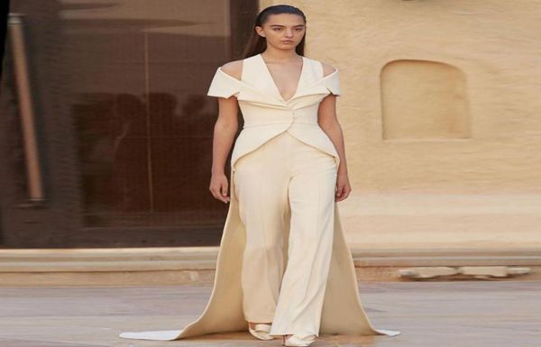 2018 new fashion white twopiece formal evening dresses vneck spaghetti jumpsuit with wrap custom made long train prom gown party2810606, Black;red
2018 new fashion white twopiece formal evening dresses vneck spaghetti jumpsuit with wrap custom made long train prom gown party2810606, Black;red