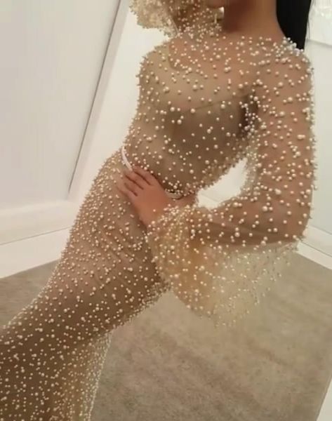 2017 sheer neck sheath evening dresses jewel neckline long flare sleeves sweep train pearls sewed illusion bodice prom gowns9968337, Black;red
2017 sheer neck sheath evening dresses jewel neckline long flare sleeves sweep train pearls sewed illusion bodice prom gowns9968337, Black;red