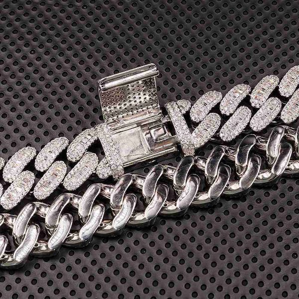 new european and american necklace 925 silver moissanite inlaid men's trendy cuban chain hiphop 16mm
new european and american necklace 925 silver moissanite inlaid men's trendy cuban chain hiphop 16mm