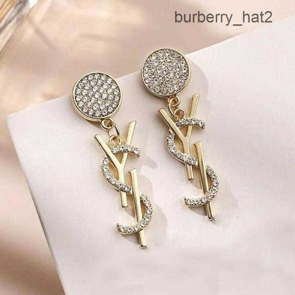fashion women designer earrings ear stud brand 18k gold plated designers geometry letters crystal earring wedding party jewerlry classic sty, Golden
fashion women designer earrings ear stud brand 18k gold plated designers geometry letters crystal earring wedding party jewerlry classic sty, Golden