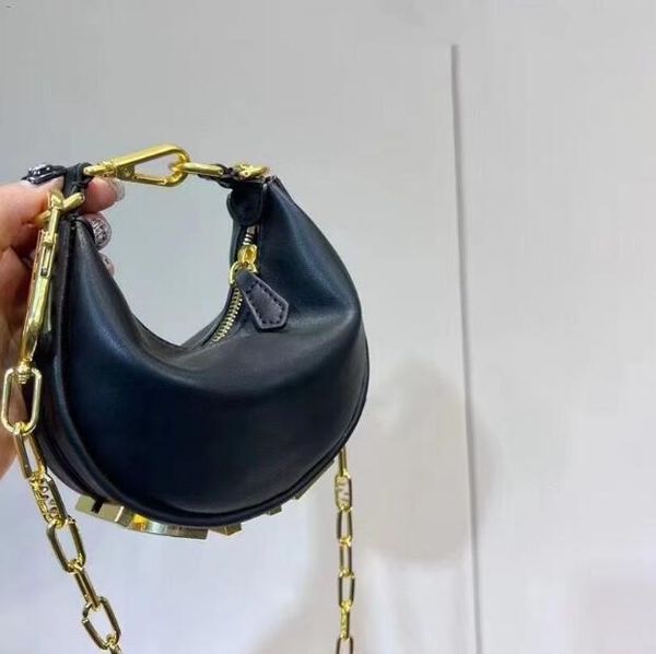 handbag ladies luxury shoulder bags designer mini bag leisure travel ribbon tote bag leather material fashion shoulder bag wallet 
handbag ladies luxury shoulder bags designer mini bag leisure travel ribbon tote bag leather material fashion shoulder bag wallet