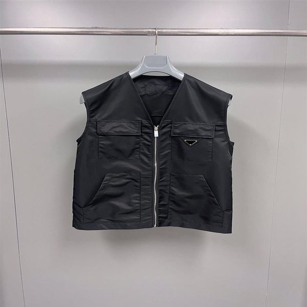 2023 early summer fashion sleek black nylon vest for versatile layering euro size s to xl224a, White;black
2023 early summer fashion sleek black nylon vest for versatile layering euro size s to xl224a, White;black