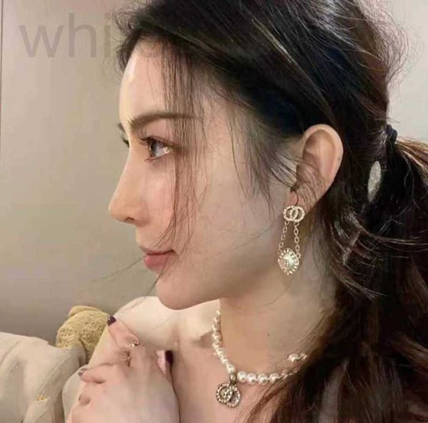 charm designer xiangnanxiao xiangfeng new c family set with zircon diamond pearl s925 silver needle earrings fashion female v1e1, Golden
charm designer xiangnanxiao xiangfeng new c family set with zircon diamond pearl s925 silver needle earrings fashion female v1e1, Golden