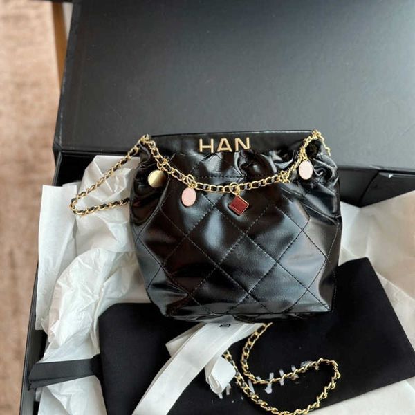 2023 new leisure 22bag mini garbage bag accessory pendant small blessed bag water bucket sheepskin women's bag
2023 new leisure 22bag mini garbage bag accessory pendant small blessed bag water bucket sheepskin women's bag