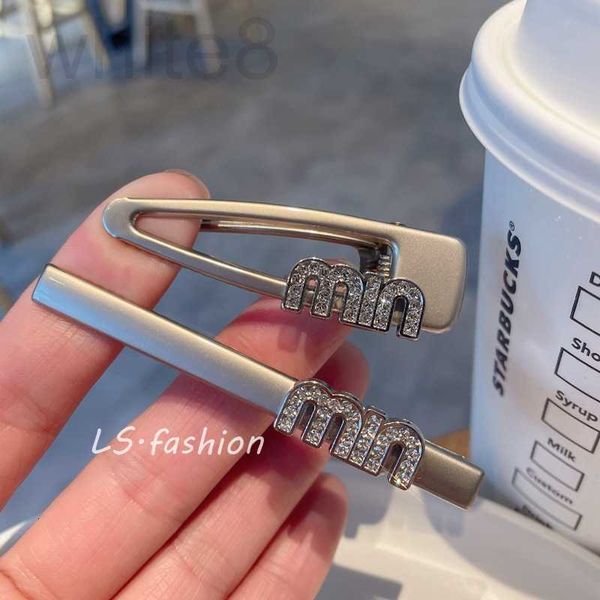 hair clips & barrettes designer metal rhinestone letter hairpin women's mesh red side clip fashion simple liu hai sen one line accessor, Golden;silver
hair clips & barrettes designer metal rhinestone letter hairpin women's mesh red side clip fashion simple liu hai sen one line accessor, Golden;silver