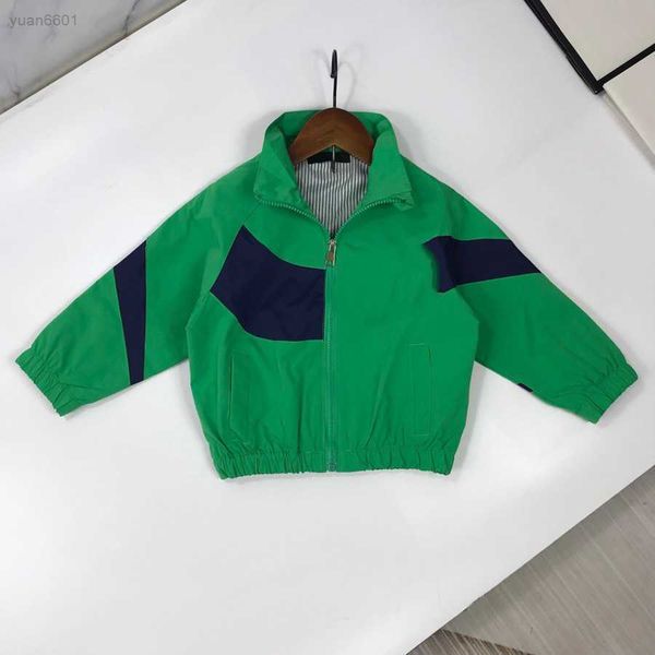 luxury designer kids coats contrast stitching design child lapel jacket size 90-160 cm fashion long sleeved baby outwear, Blue;gray
luxury designer kids coats contrast stitching design child lapel jacket size 90-160 cm fashion long sleeved baby outwear, Blue;gray