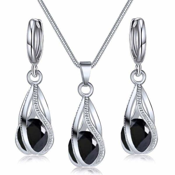 3pcs necklace earring set ladies light luxury wind copper alloy pendant black crystal stone ear clip section combination jewelry, Silver
3pcs necklace earring set ladies light luxury wind copper alloy pendant black crystal stone ear clip section combination jewelry, Silver