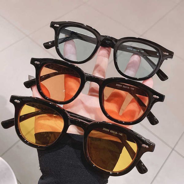 trend korean version color lens female star street shooting men's ins net red sunglasses trend, White;black
trend korean version color lens female star street shooting men's ins net red sunglasses trend, White;black