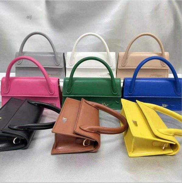 jaquemus designer bags women's vintage handbags underarm crossbody fashion leather shoulder luxury wallet ladies dinner bag 21.5x11x7cm
jaquemus designer bags women's vintage handbags underarm crossbody fashion leather shoulder luxury wallet ladies dinner bag 21.5x11x7cm