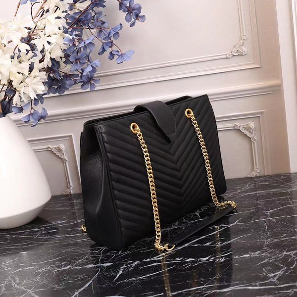 handbags shoulder bags crossbody luxurys designer fashion women classic metallic logos leather bag clutch totes wallets ladies purse
handbags shoulder bags crossbody luxurys designer fashion women classic metallic logos leather bag clutch totes wallets ladies purse