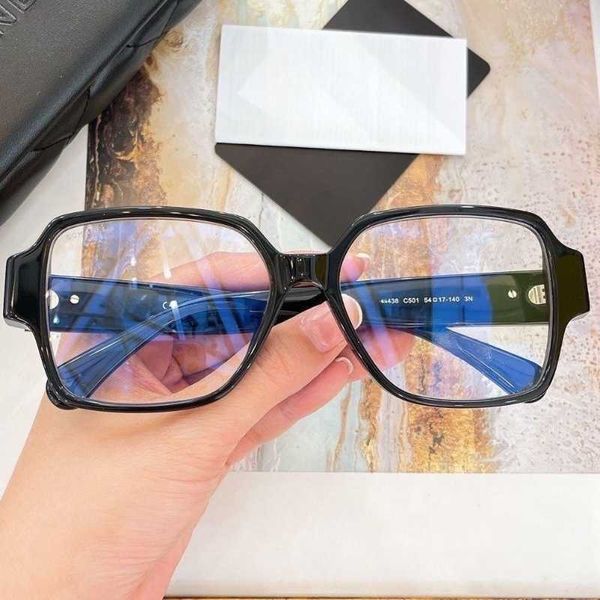 designer glasses black framed plain colored glasses ch3438 with the same eyeglass frame plate for myopia prevention and blue light, White;black
designer glasses black framed plain colored glasses ch3438 with the same eyeglass frame plate for myopia prevention and blue light, White;black